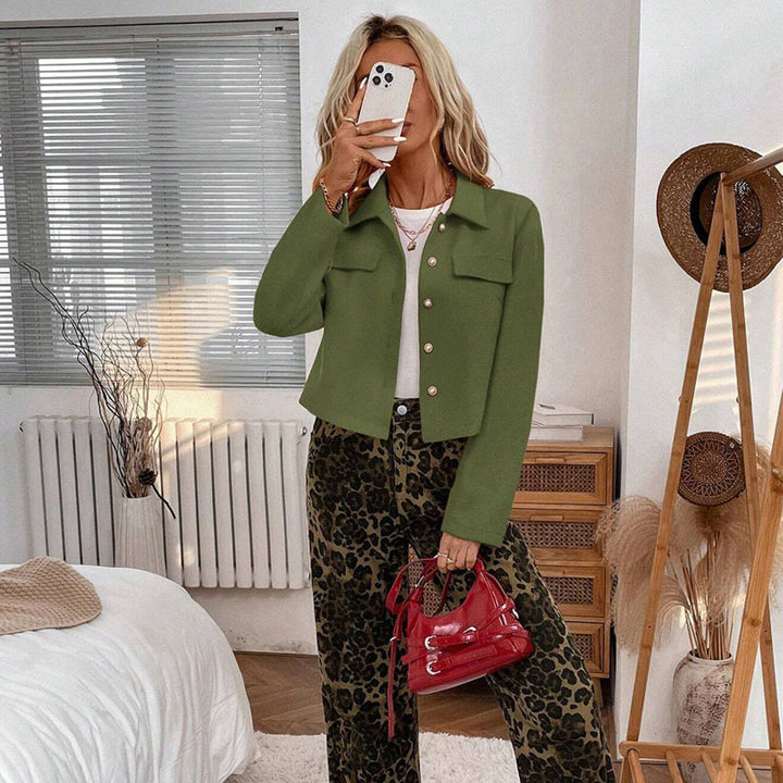Damernas modiska jacka med strukturerat tyg och praktiska fickor Eva Jonsson-Eva Jonsson