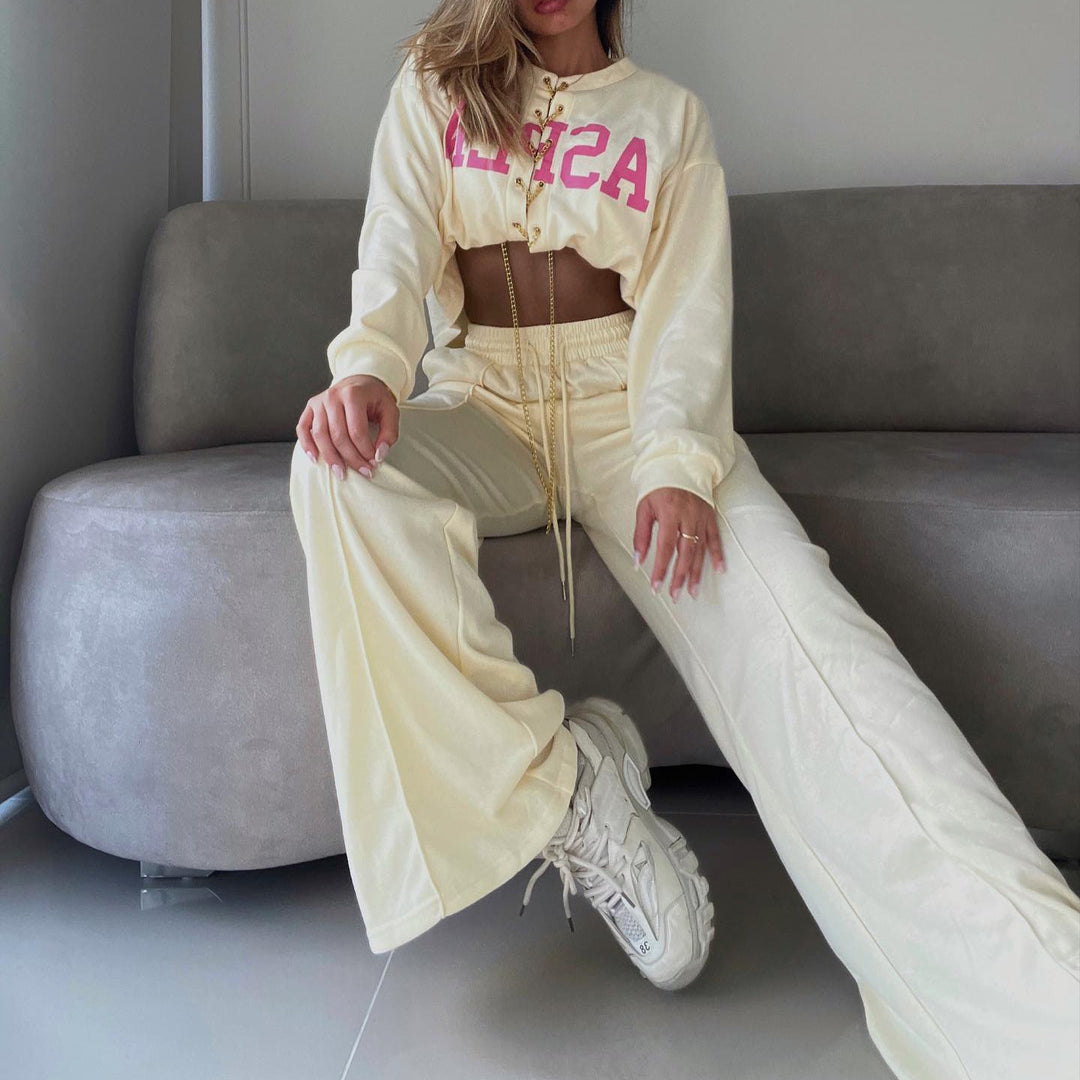 Damernas modiska loungwear-set med vida byxor och cropped topp Mirla-Eva Jonsson