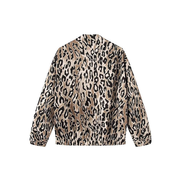 Damernas modiska mockajacka i leopardmönster Mirla-Eva Jonsson