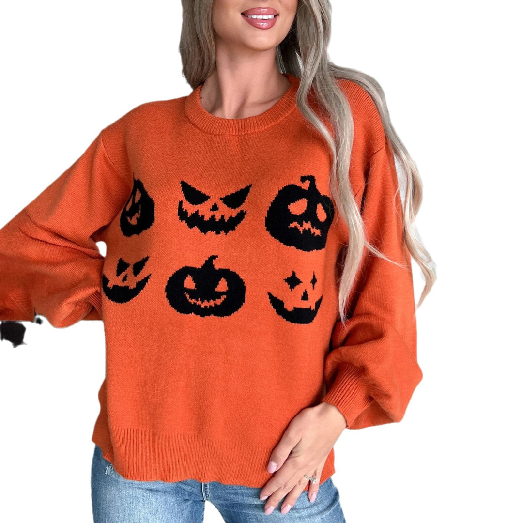 Damernas mysiga Halloween-tröja med lekfullt pumpa-motiv Mirla-Eva Jonsson