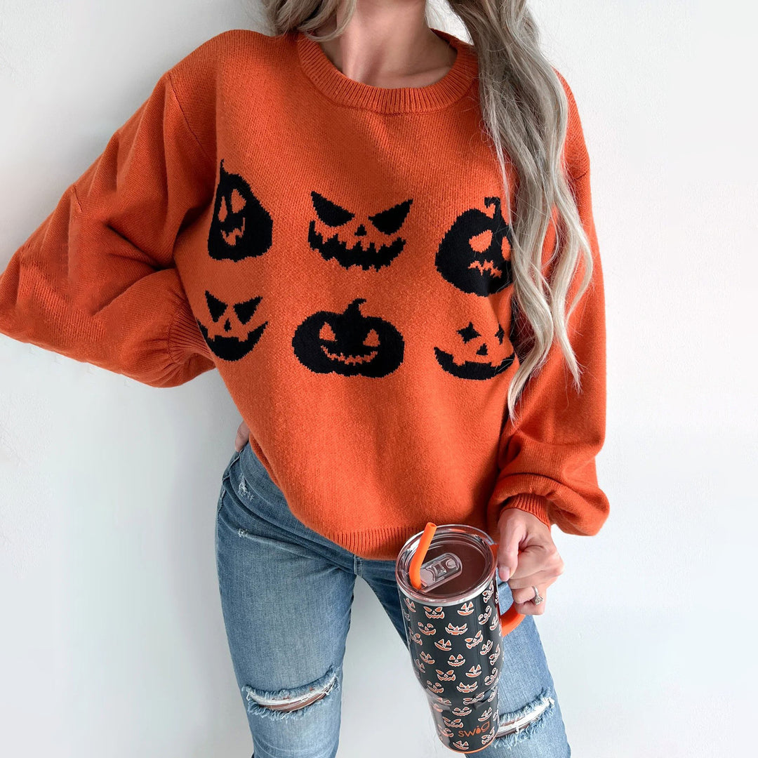 Damernas mysiga Halloween-tröja med lekfullt pumpa-motiv Mirla-Eva Jonsson