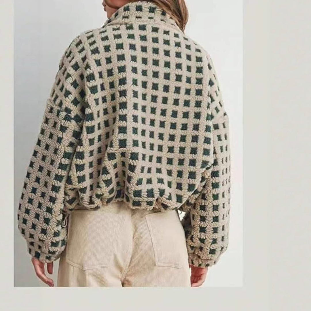 Damernas mysiga fleecejacka i modern rutdesign Mirla-Eva Jonsson