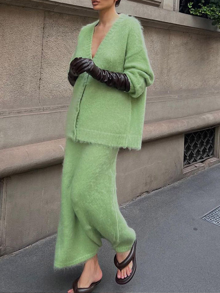 Damernas mysiga kofta och vadlång kjol set Eva Jonsson-Eva Jonsson
