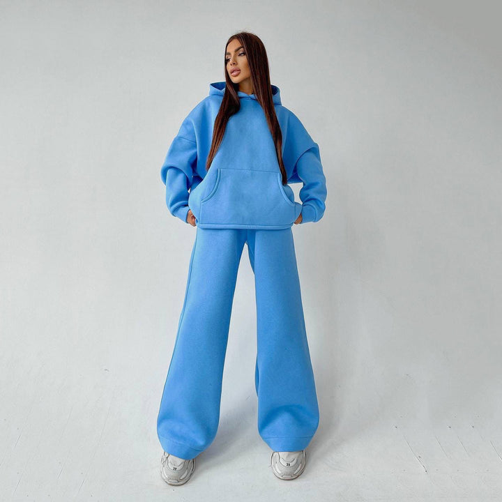 Damernas mysiga oversized hoodie och vida joggingbyxor set Mirla-Eva Jonsson