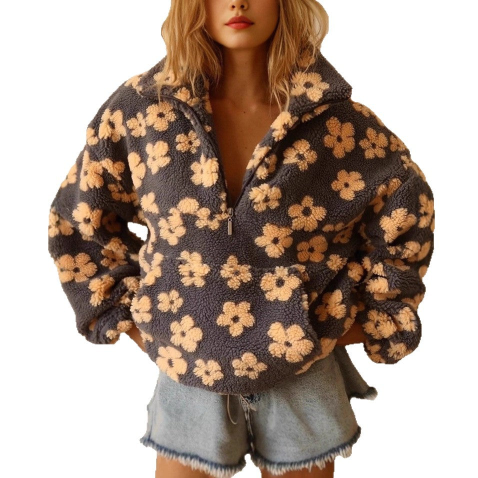 Damernas mysiga oversized-tröja med blommigt 3D-design Mirla-Eva Jonsson