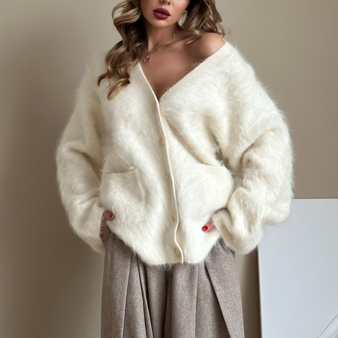 Damernas mysiga stickad jacka med oversized passform och knapplist Eva Jonsson-Eva Jonsson