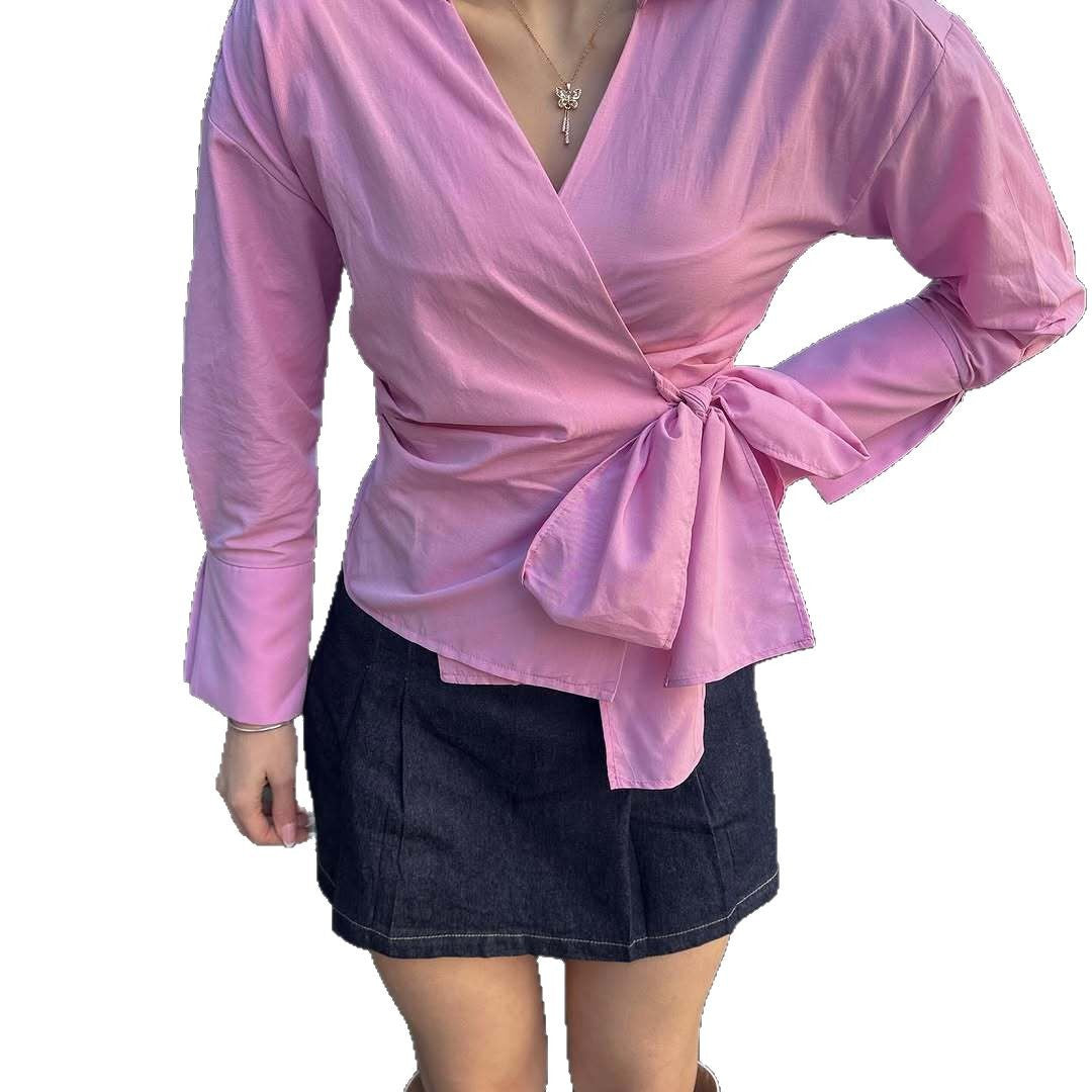 Damernas omslag blus med bindband och elegant krage Mirla-Eva Jonsson