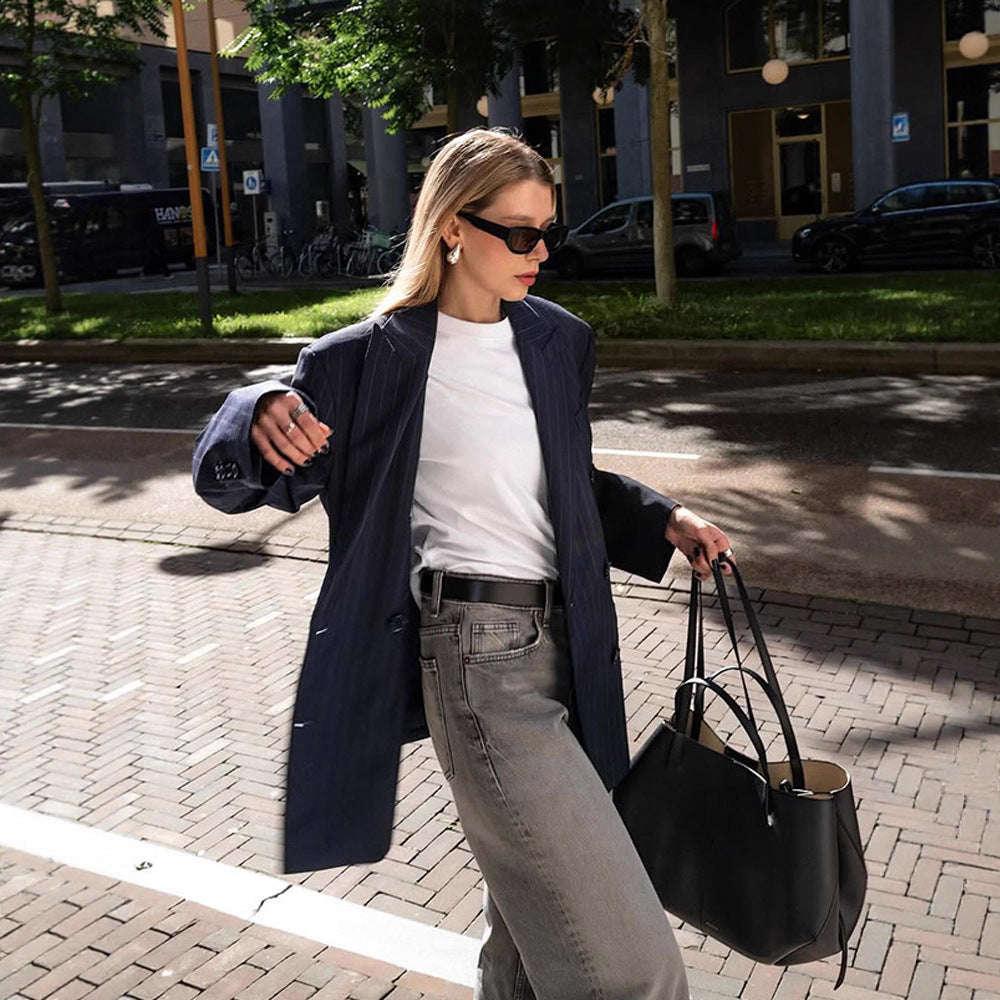 Damernas oversized blazerjacka med figursydd passform och fina nålstreck Eva Jonsson-Eva Jonsson