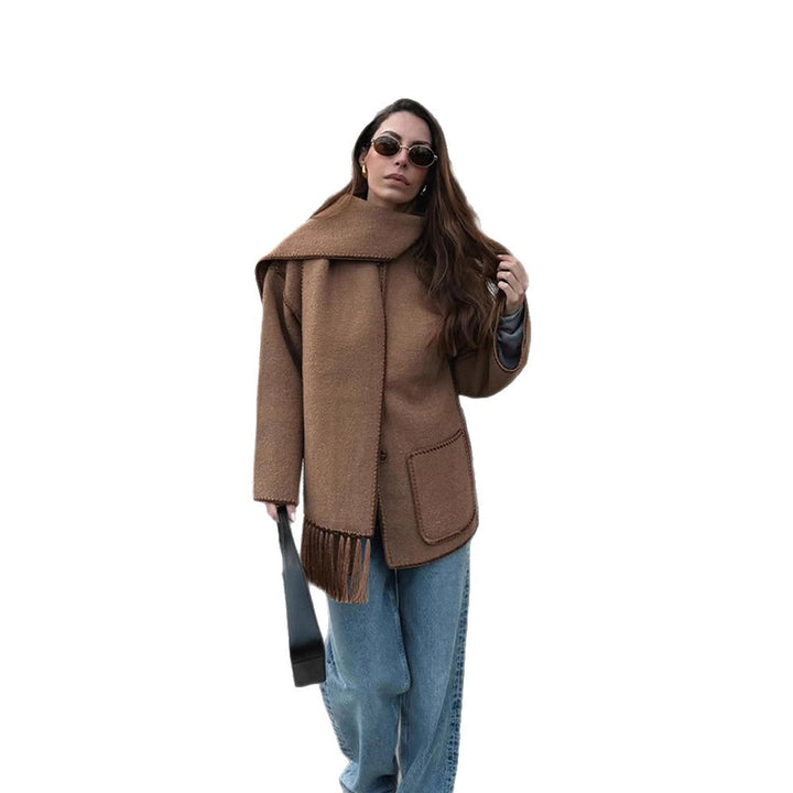 Damernas oversized kappa med fransdetaljer Mirla-Eva Jonsson