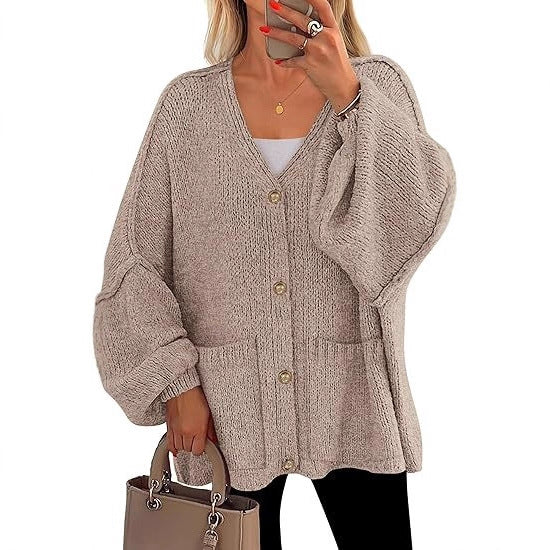 Damernas oversized kofta med knappar och stora fickor Mirla-Eva Jonsson