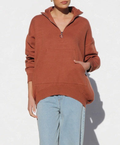 Damernas oversized pullover med halv dragkedja och känguruficka Mirla-Eva Jonsson