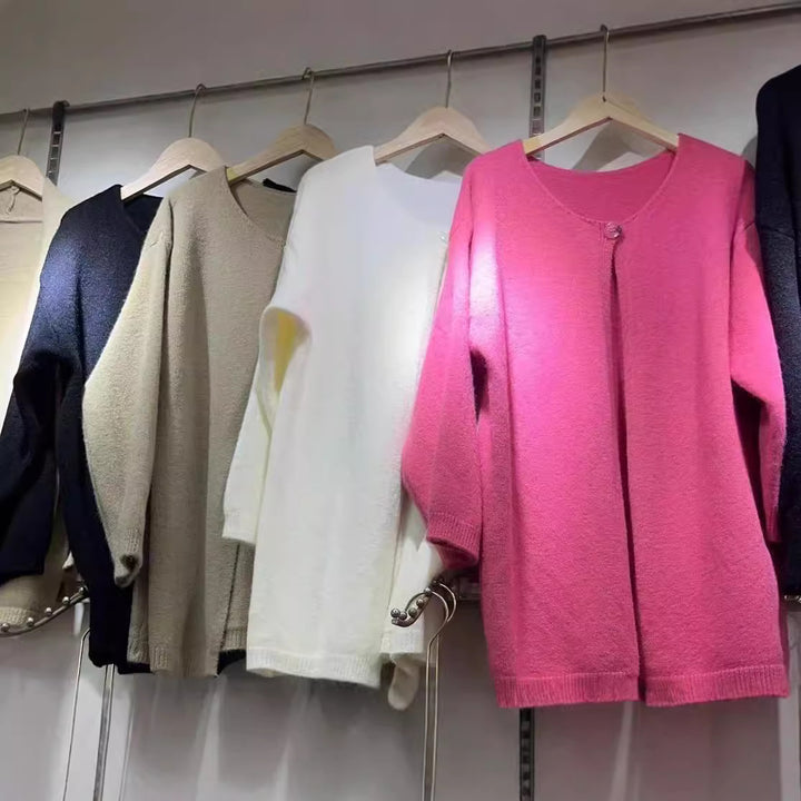 Damernas oversized stickad cardigan med mjukt material och avslappnad passform Mirla-Eva Jonsson