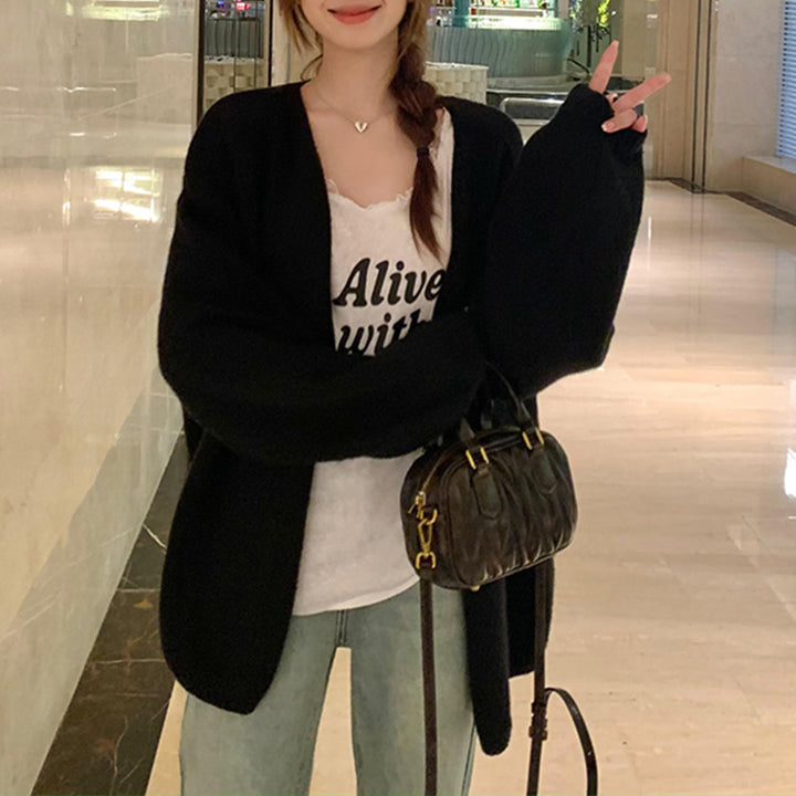 Damernas oversized stickad cardigan med mjukt material och avslappnad passform Mirla-Eva Jonsson