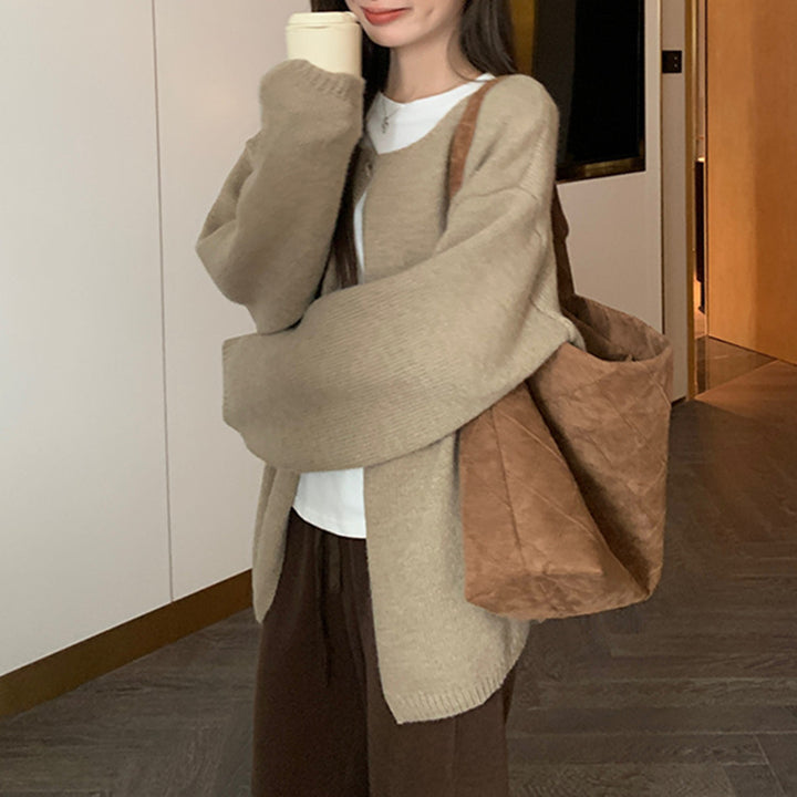 Damernas oversized stickad cardigan med mjukt material och avslappnad passform Mirla-Eva Jonsson