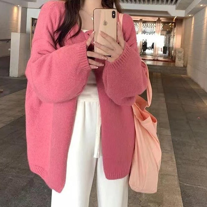 Damernas oversized stickad cardigan med mjukt material och avslappnad passform Mirla-Eva Jonsson