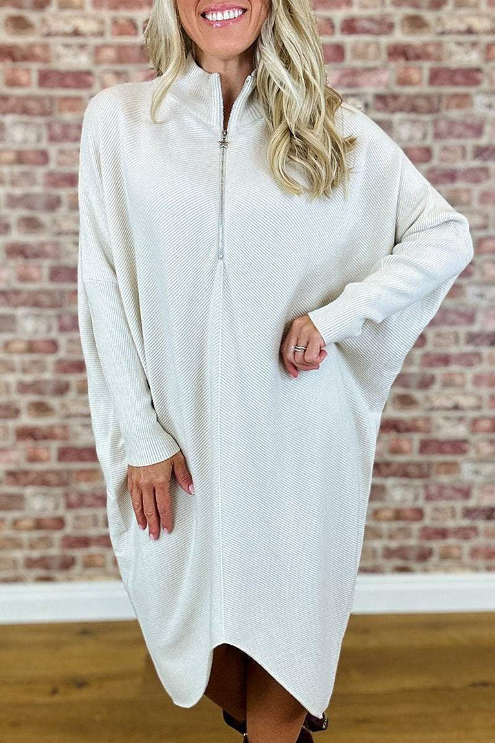 Damernas oversized stickad klänning med dragkedja Mirla-Eva Jonsson