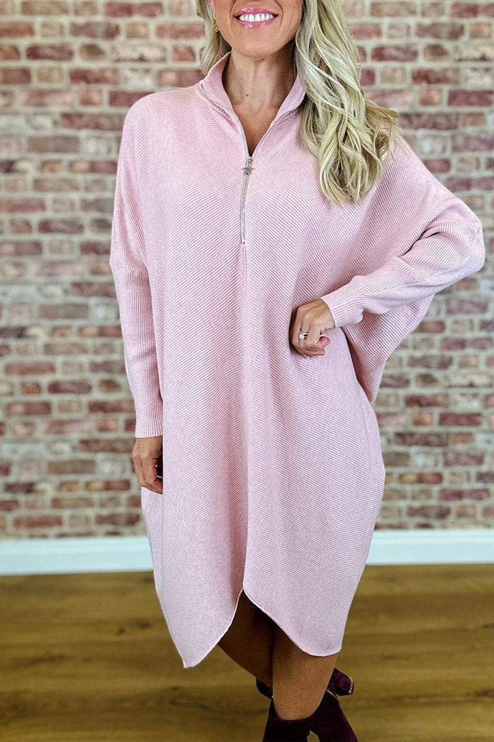 Damernas oversized stickad klänning med dragkedja Mirla-Eva Jonsson