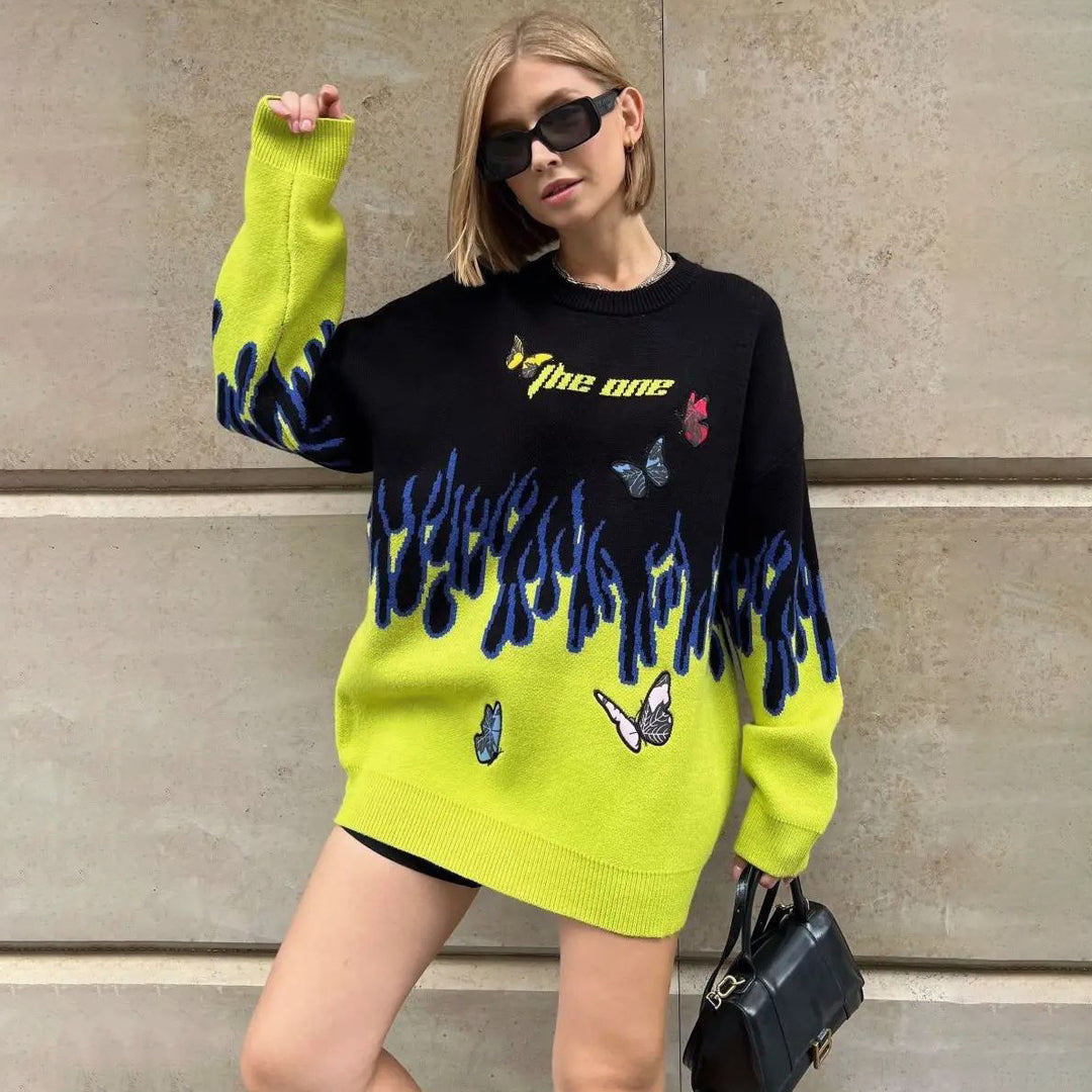 Damernas oversized stickad tröja med färggrafisk design Mirla-Eva Jonsson