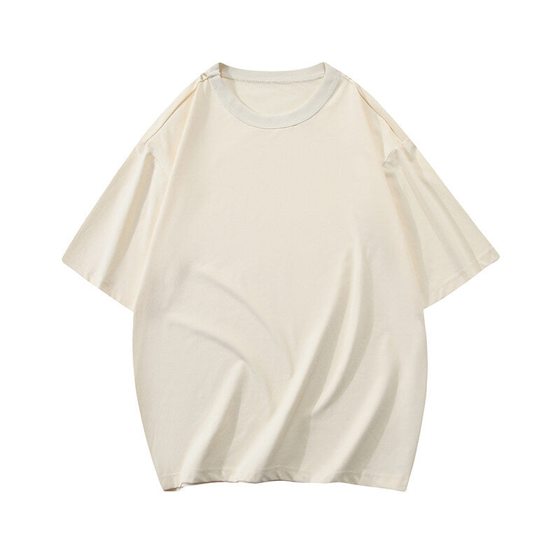 Damernas oversized t-shirt med en avslappnad skärning och andningsbart bomullskvalitet Mirla-Eva Jonsson