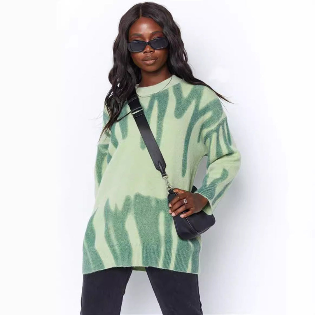 Damernas oversized tröja med modern färgmönsterblandning och avslappnad passform Eva Jonsson-Eva Jonsson