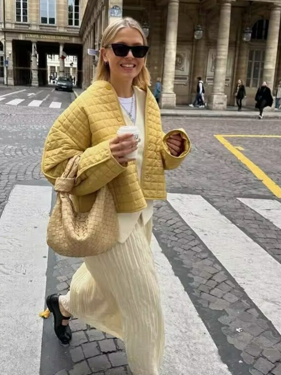 Damernas quiltad fritidsjacka med knapprad och fickor Mirla-Eva Jonsson