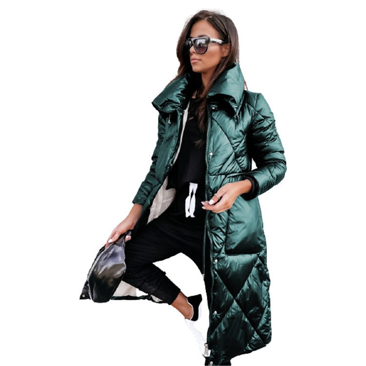 Damernas quiltad kappa med hög krage och avtagbar huva Mirla-Eva Jonsson