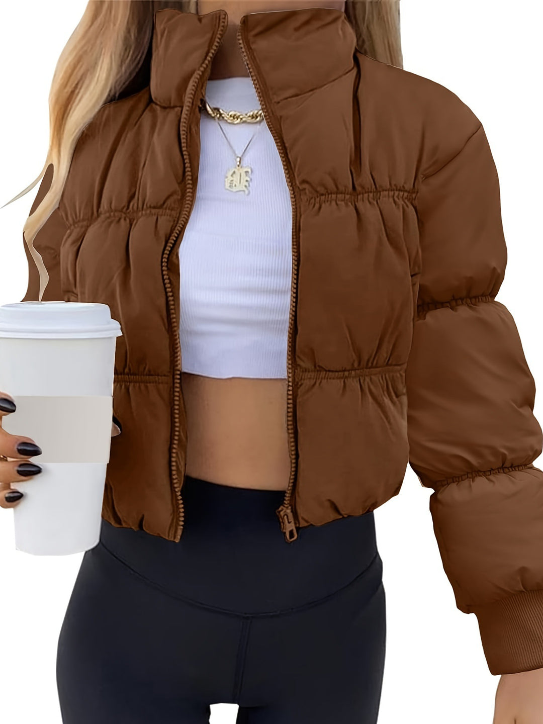 Damernas quiltade kortjacka med hög krage och voluminös passform Eva Jonsson-Eva Jonsson