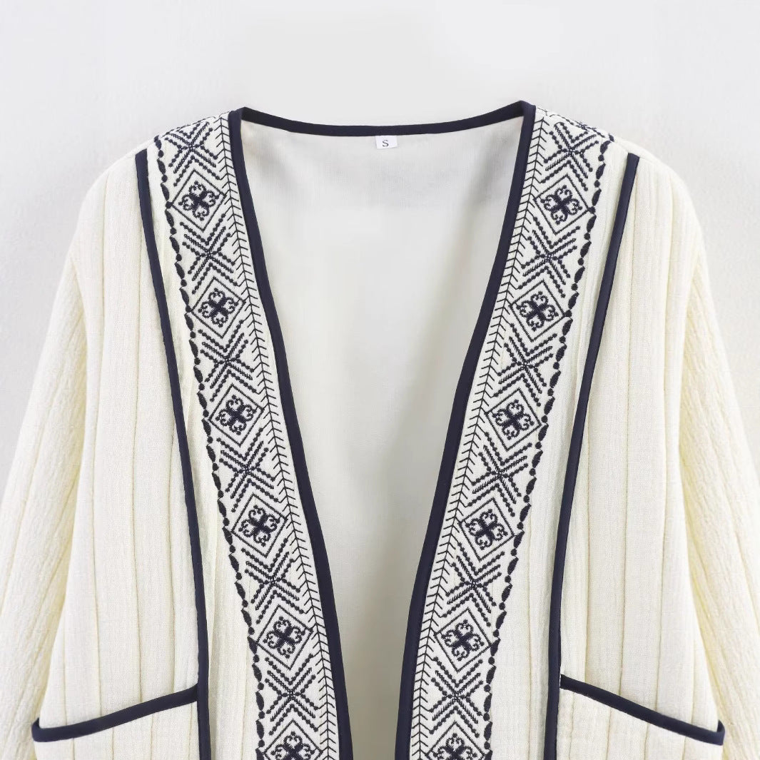 Damernas quiltade och broderade fritidsjacka Mirla-Eva Jonsson
