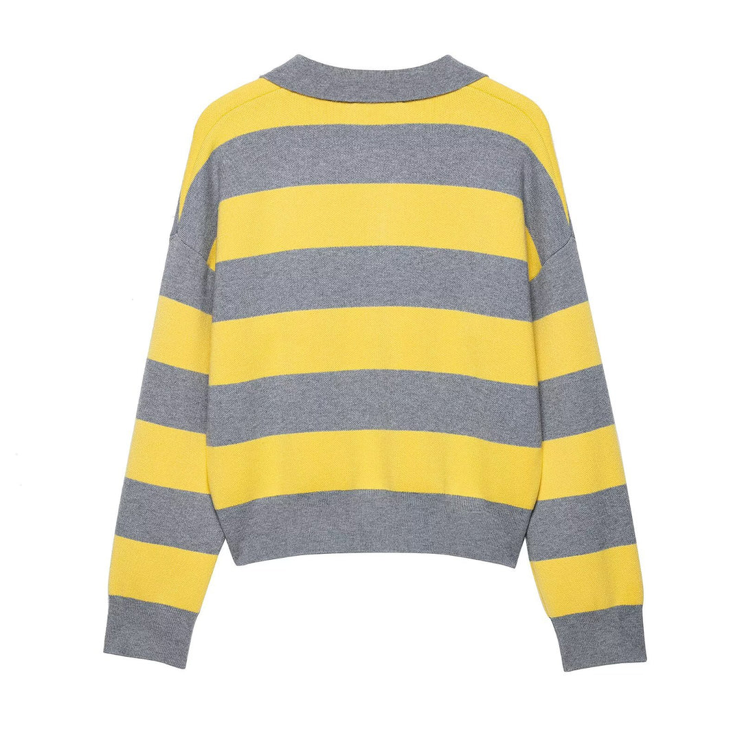 Damernas randig polo-shirt med modern V-ringning Mirla-Eva Jonsson