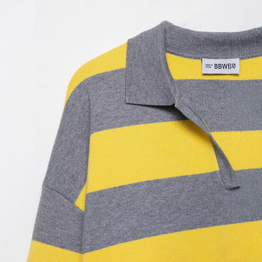 Damernas randig polo-shirt med modern V-ringning Mirla-Eva Jonsson
