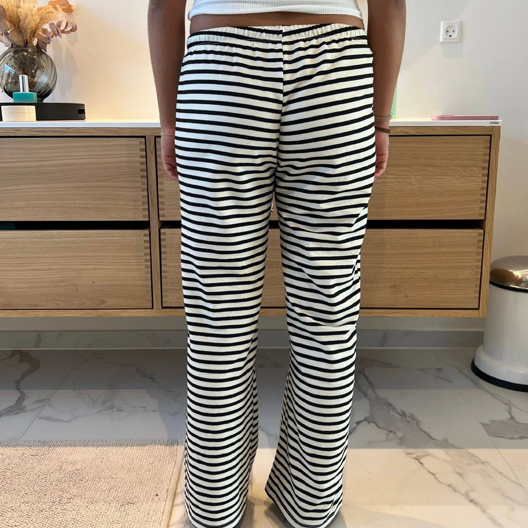 Damernas randiga fritidsbyxa med elastisk midja och dragsko Mirla-Eva Jonsson