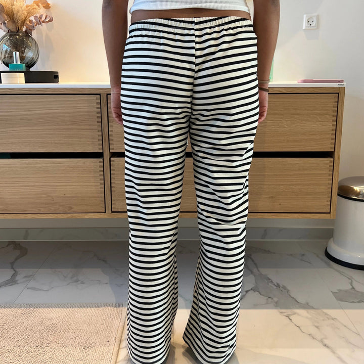 Damernas randiga fritidsbyxa med elastisk midja och dragsko Mirla-Eva Jonsson