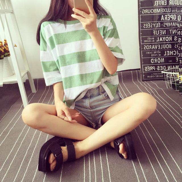Damernas randiga oversized T-shirt gjord av lätt bomullsblandning Mirla-Eva Jonsson
