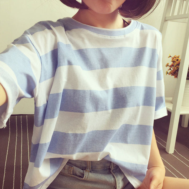 Damernas randiga oversized T-shirt gjord av lätt bomullsblandning Mirla-Eva Jonsson