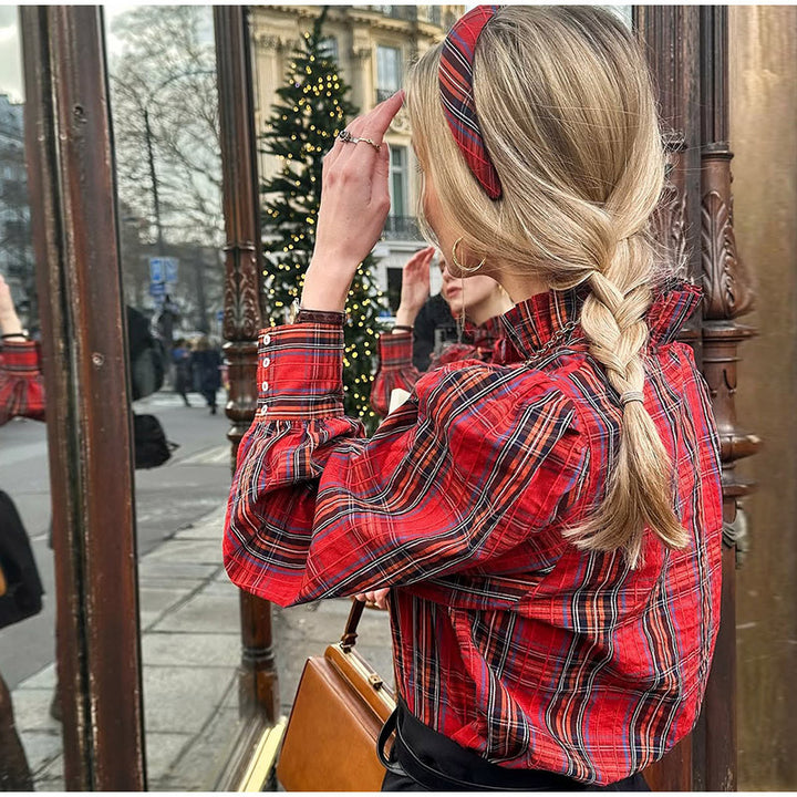 Damernas rutblus med ruffle detaljer och ståkrage Eva Jonsson-Eva Jonsson