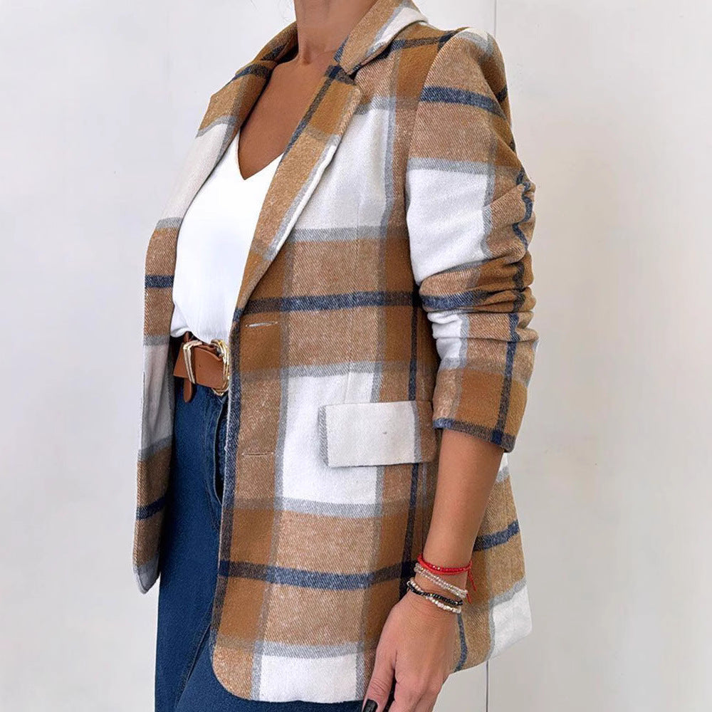 Damernas rutiga blazerjacka i mjukt material med eleganta detaljer Mirla-Eva Jonsson