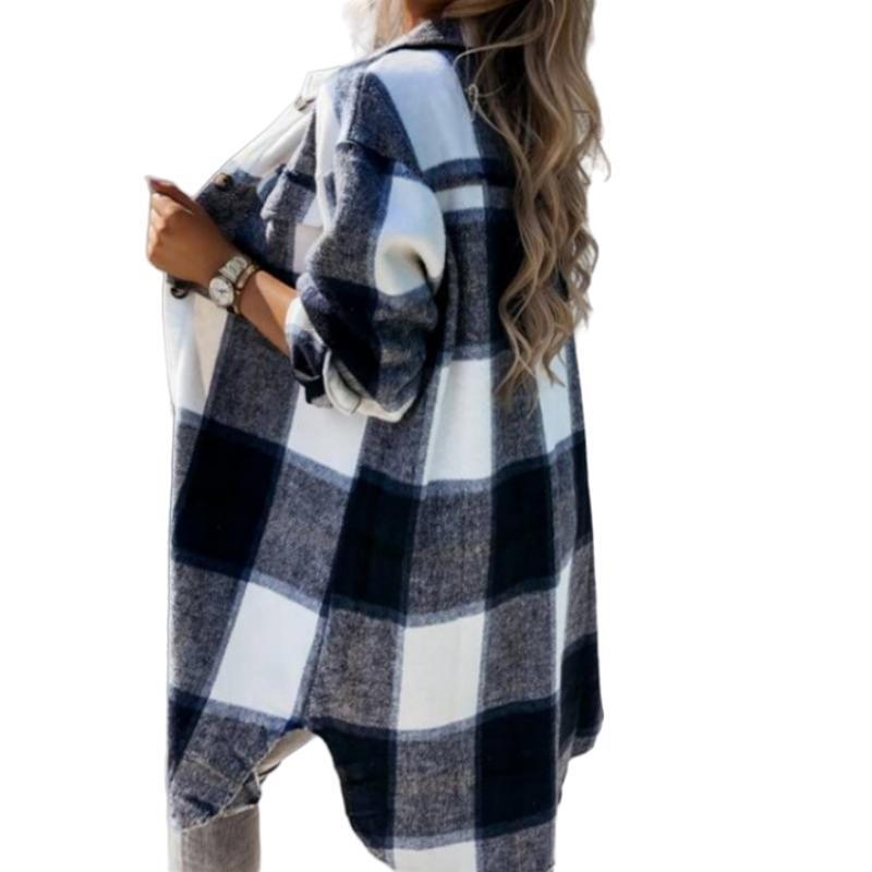 Damernas rutigt overshirt med knapbar design och påsydda fickor Mirla-Eva Jonsson