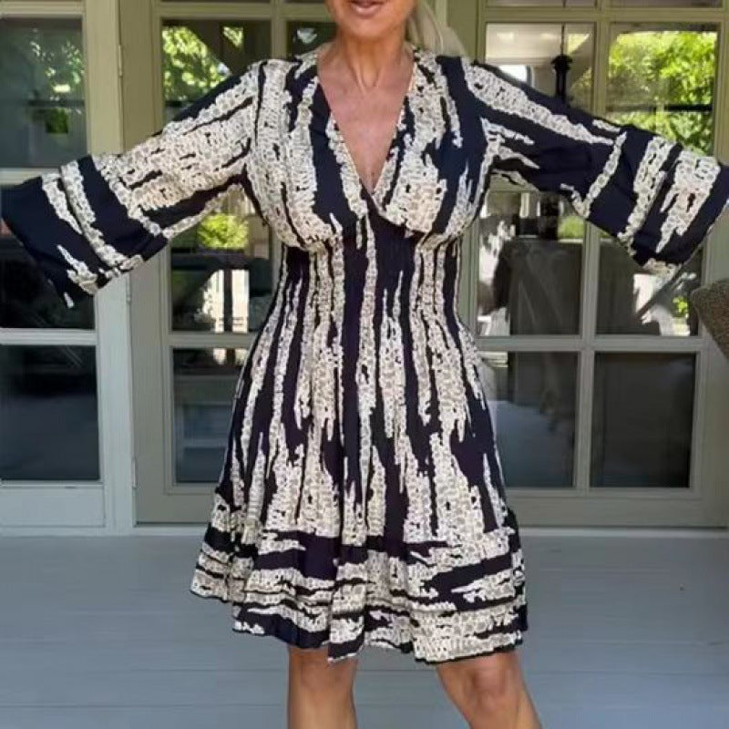 Damernas sommarklänning med eleganta volangärmar och V-ringning Eva Jonsson-Eva Jonsson