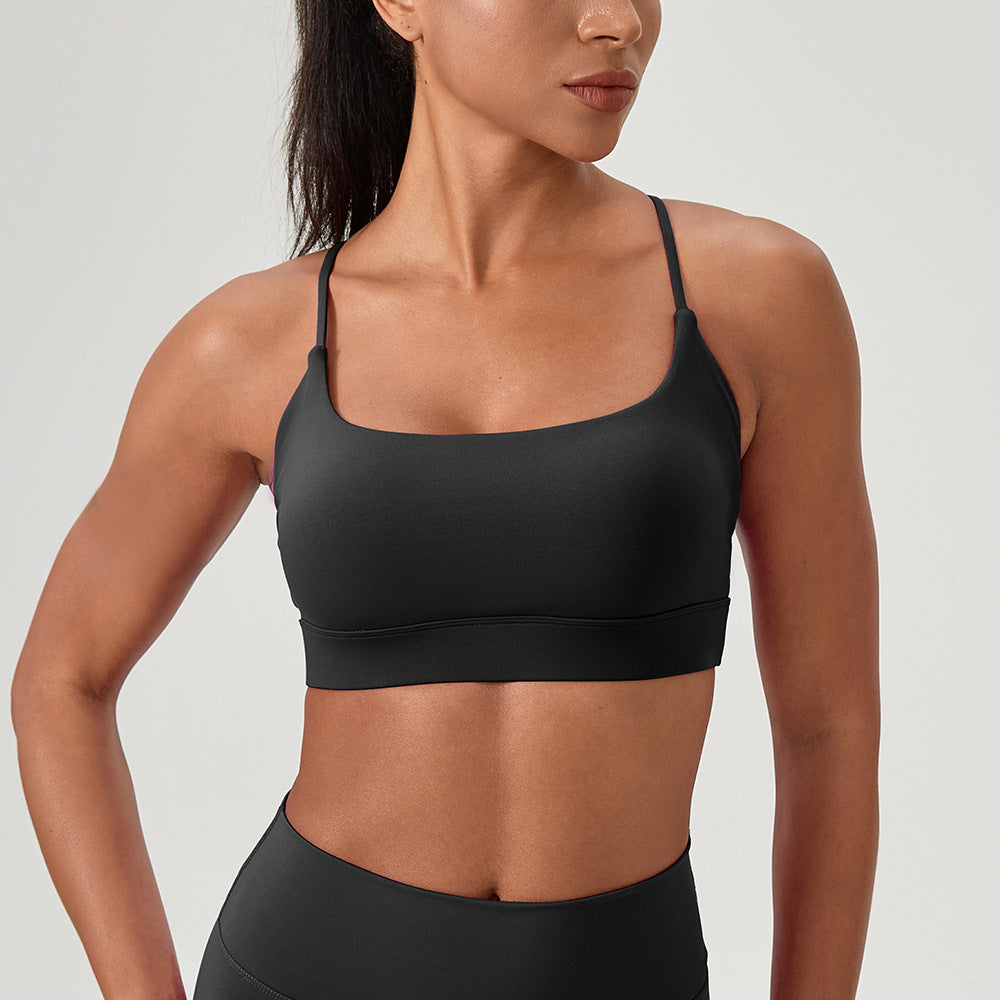 Damernas sport-bustier med andningsaktiva egenskaper och elastisk passform Mirla-Eva Jonsson