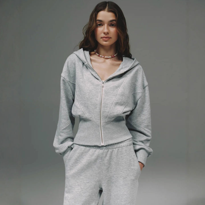 Damernas sportiga fritids-loungewear-set i högkvalitativ fleece med huva och vida byxor Mirla-Eva Jonsson
