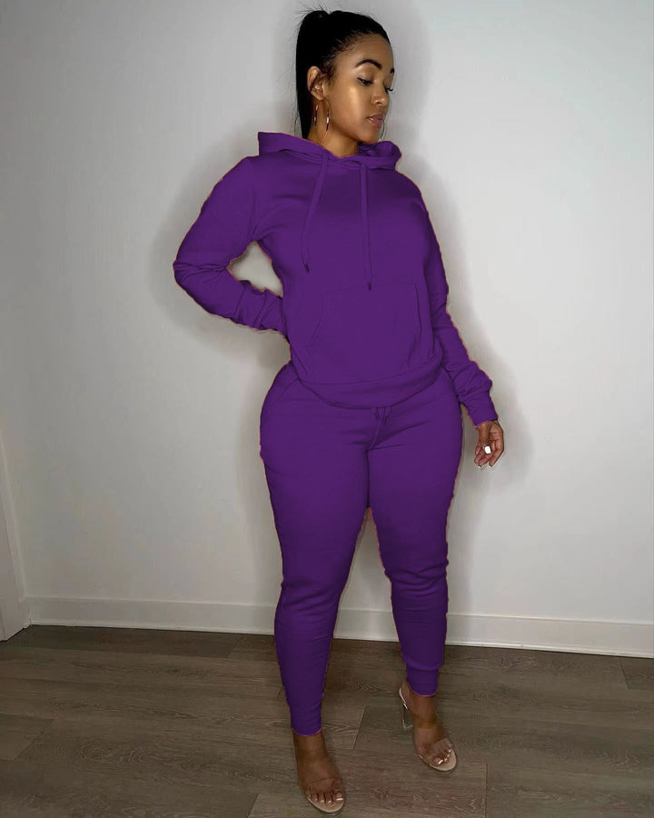 Damernas sportiga hoodie- och joggingbyxor-set med elegant snitt Mirla-Eva Jonsson