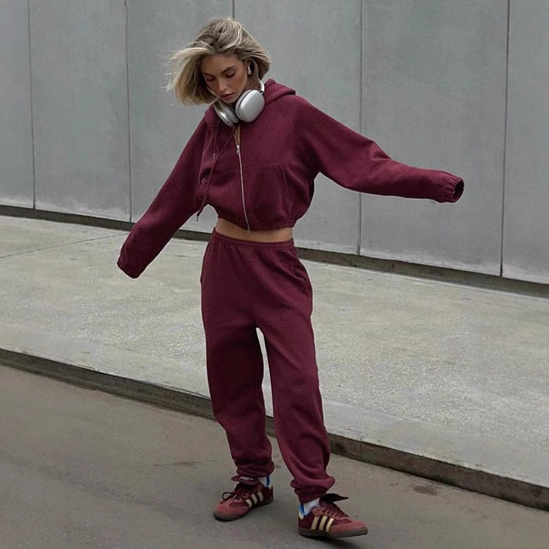 Damernas sportiga hoodie-set med hög krage och bekväma byxor Mirla-Eva Jonsson