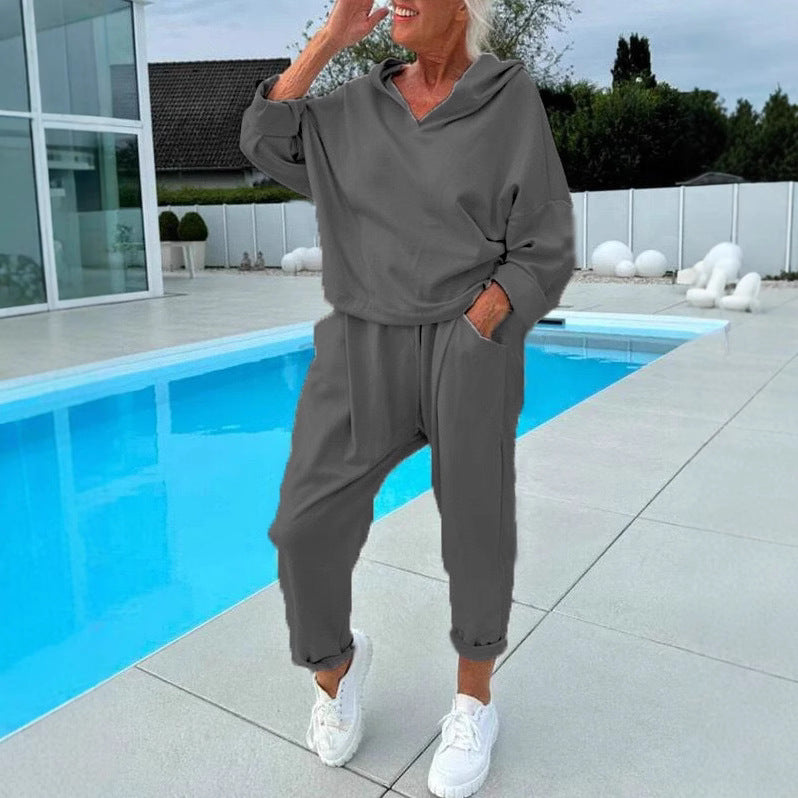 Damernas sportiga loungedräkt med hög krage och elastisk midja Mirla-Eva Jonsson