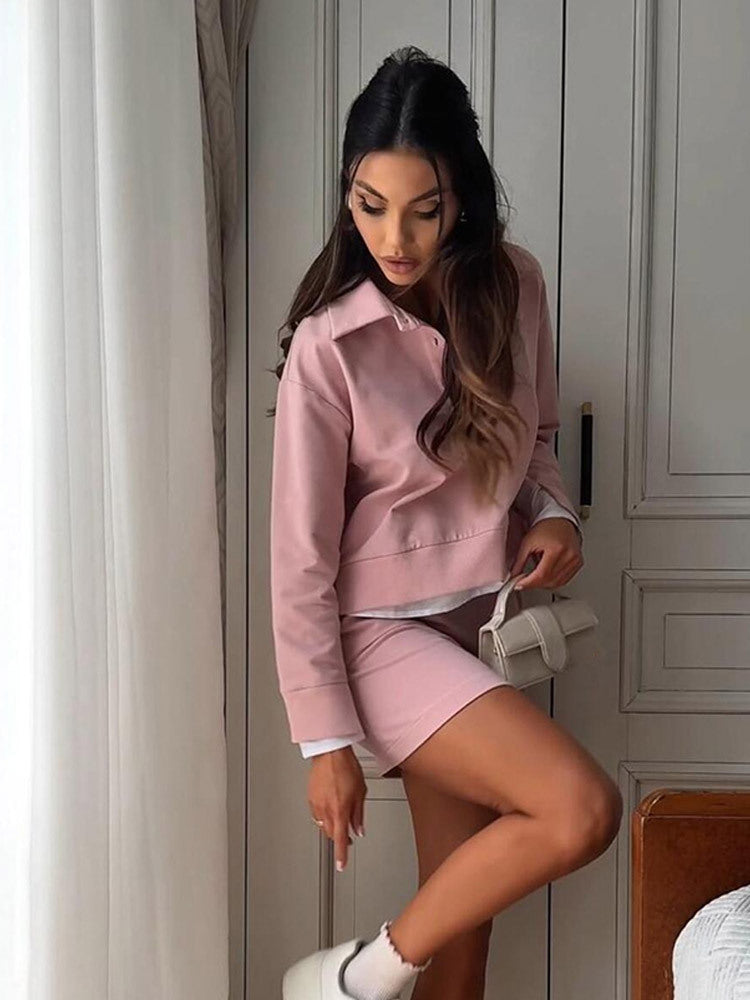Damernas sportiga set med crop-top och minikjol Mirla-Eva Jonsson