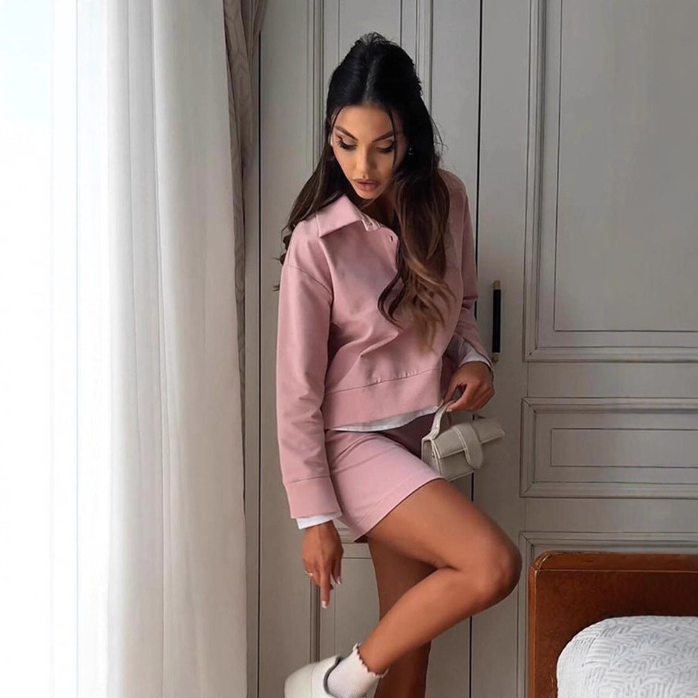 Damernas sportiga set med crop-top och minikjol Mirla-Eva Jonsson