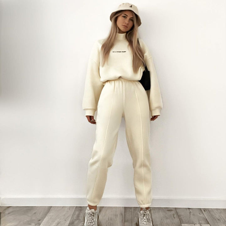 Damernas sportiga set med höghalsade sweatshirts och elastiska byxor Eva Jonsson-Eva Jonsson