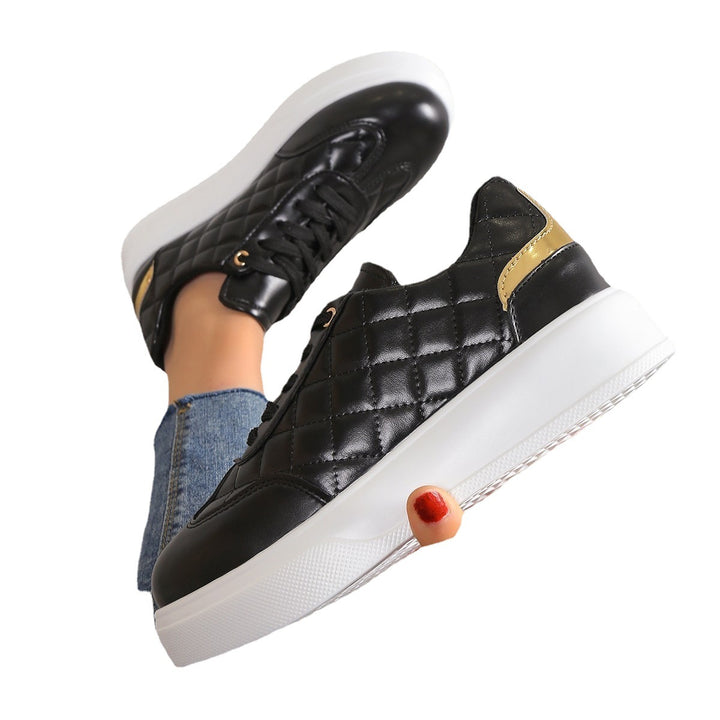 Damernas sportiga sneakers med glänsande detaljer Mirla-Eva Jonsson