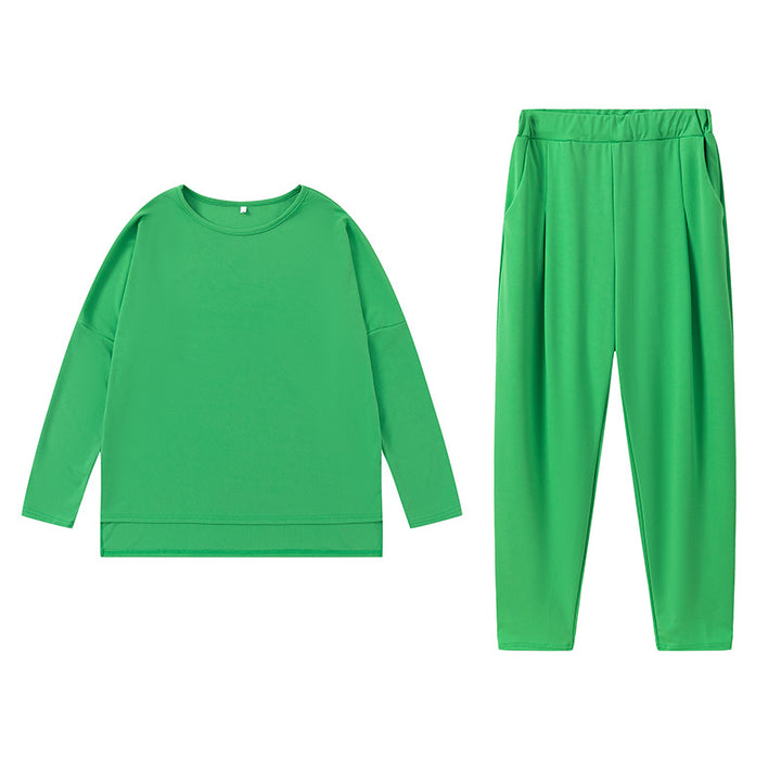 Damernas sportiga sweat-outfit med elastisk midja och rymliga fickor Mirla-Eva Jonsson