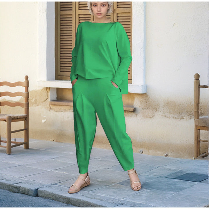 Damernas sportiga sweat-outfit med elastisk midja och rymliga fickor Mirla-Eva Jonsson