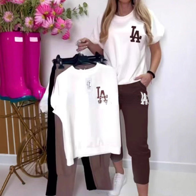 Damernas sportiga sweatshirt och bekväma joggingset Mirla-Eva Jonsson